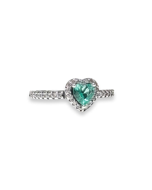 Anillo en corazón brillante