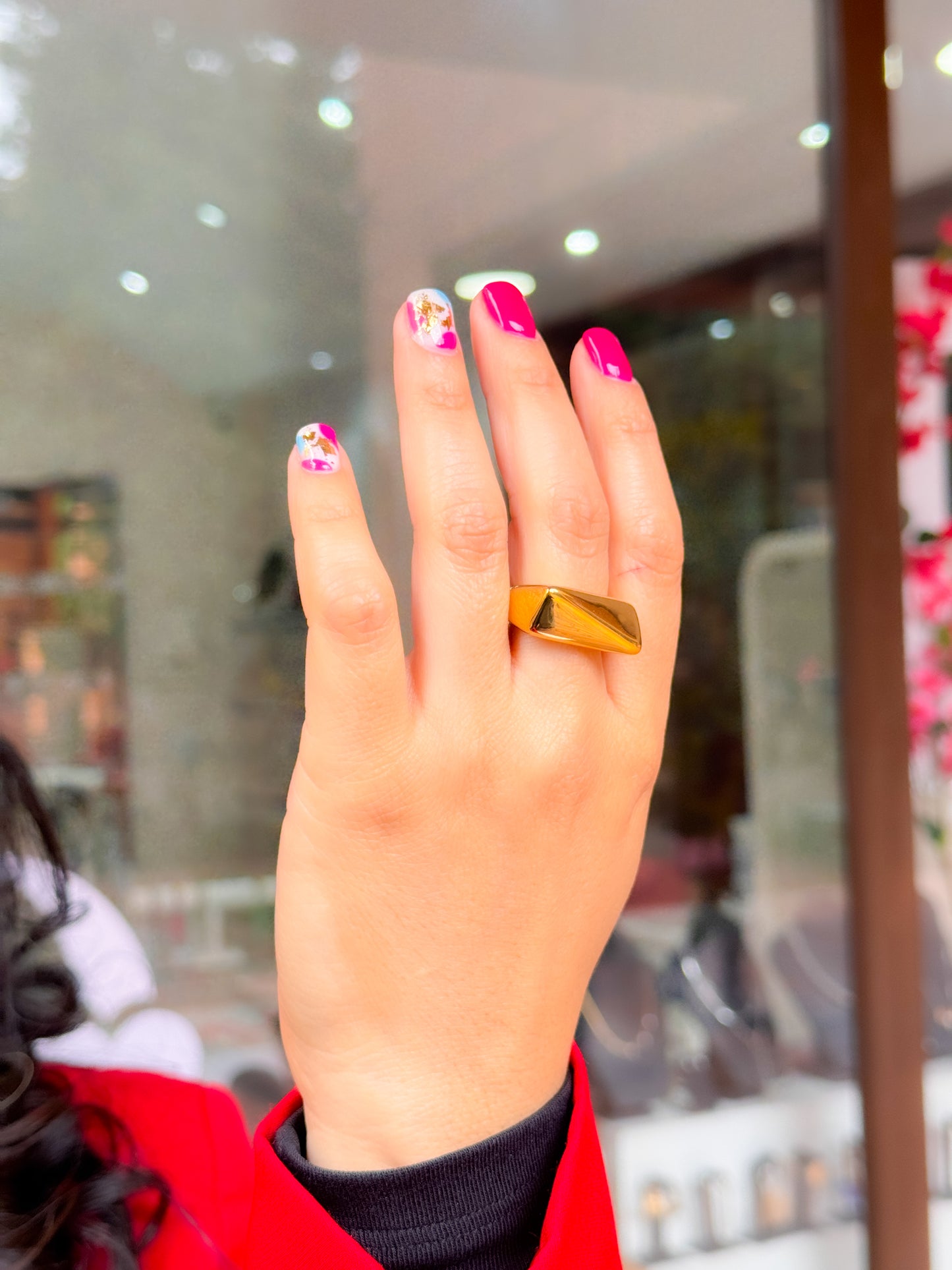Anillo geometrizado