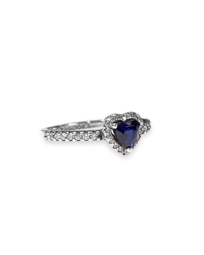 Anillo en corazón brillante